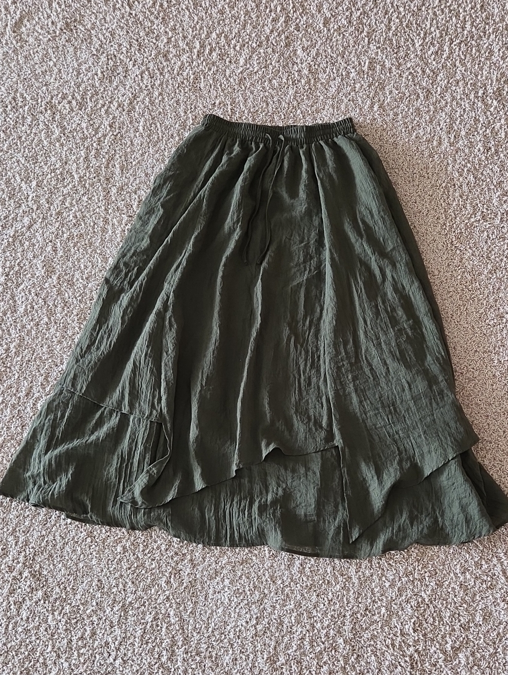 Scarlett And Darkness Skirt - Picture 4 of 9